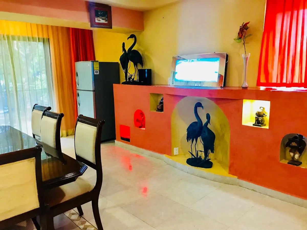 Sunrise Room In Stunning Villa Playacar Townhouse Stage 2 Playa del Carmen Mexiko